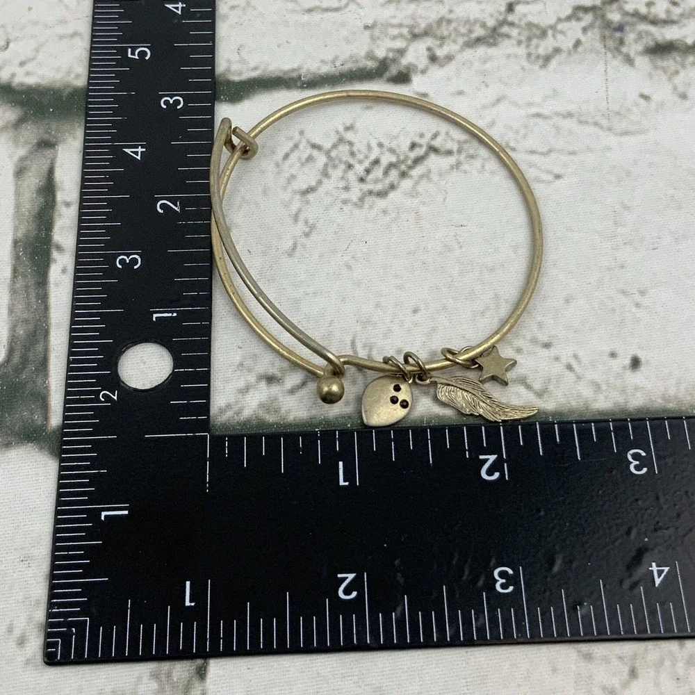 The Unbranded Brand charm bracelet